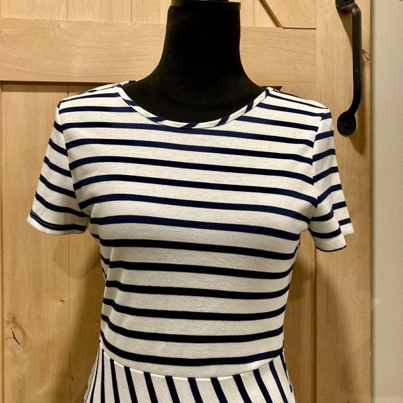 Striped Navy Blue and White Dress Medium - Picture 5 of 11